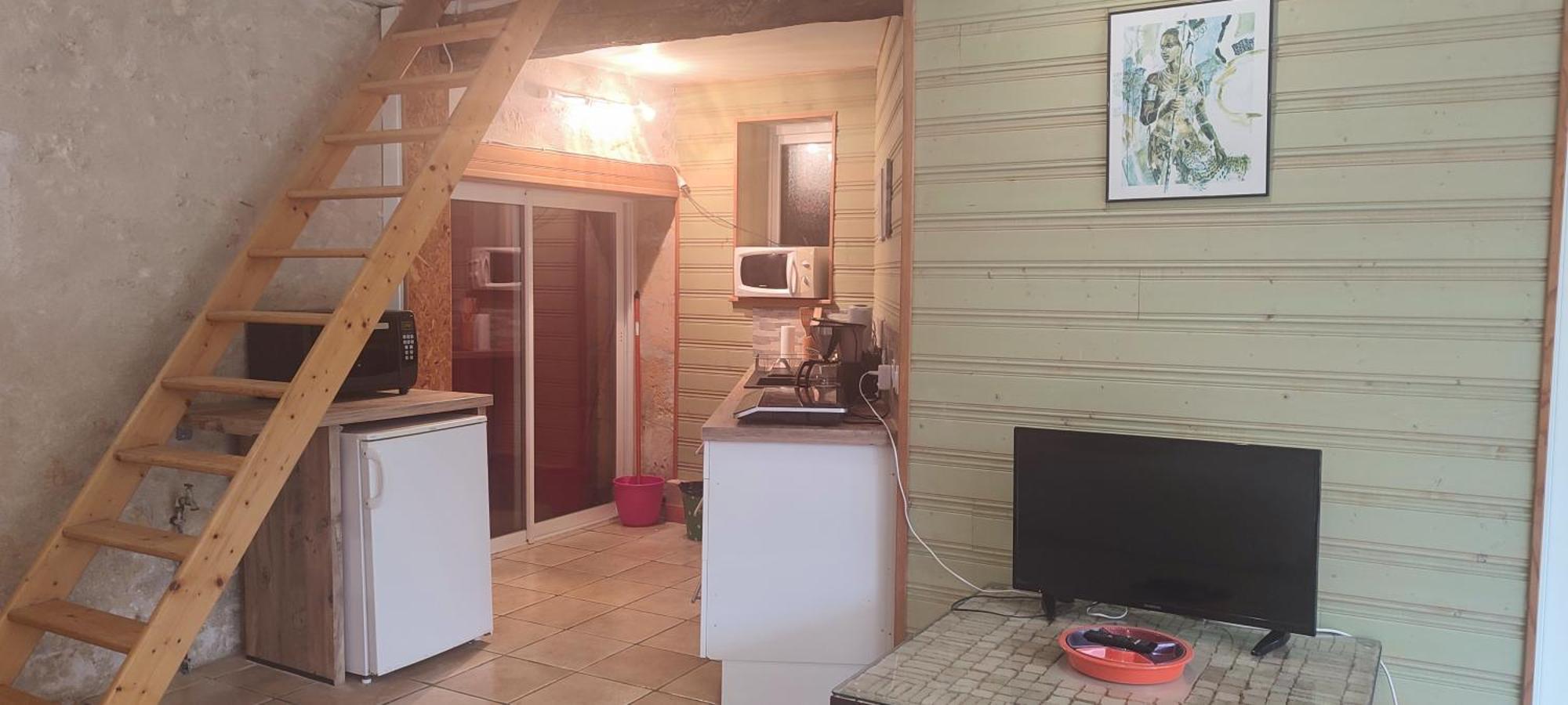 Gite Cosy, Sur Jardin, Terrasse Privee, Parking Au Calme En Rdc Gémozac Exterior foto